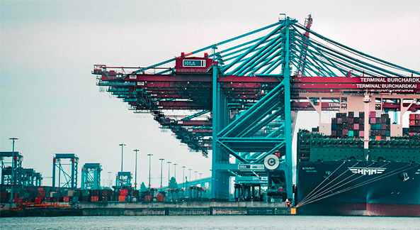 Benefits of Hiring a Freight Forwarder