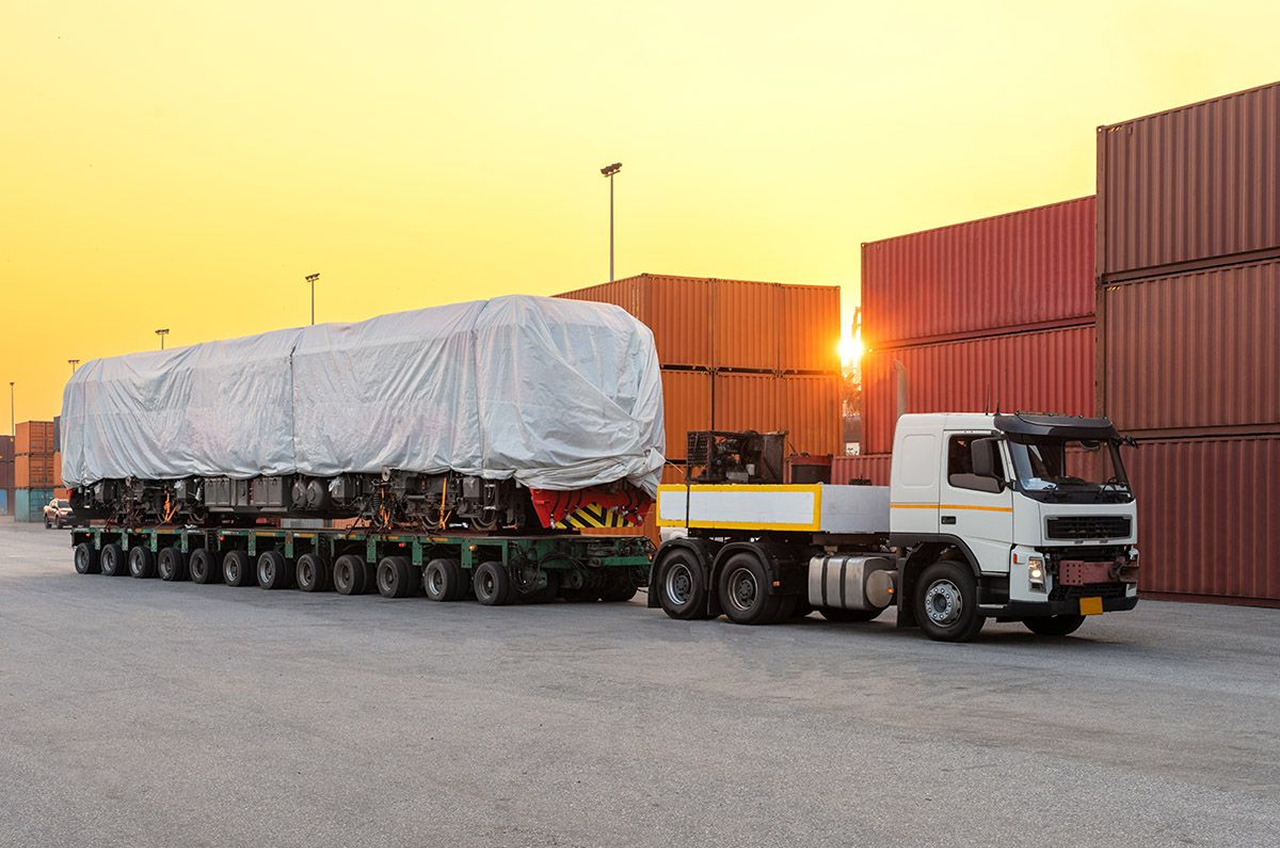 Heavy Haulage and Oversized Cargo Logistics in the GCC Energy Sector